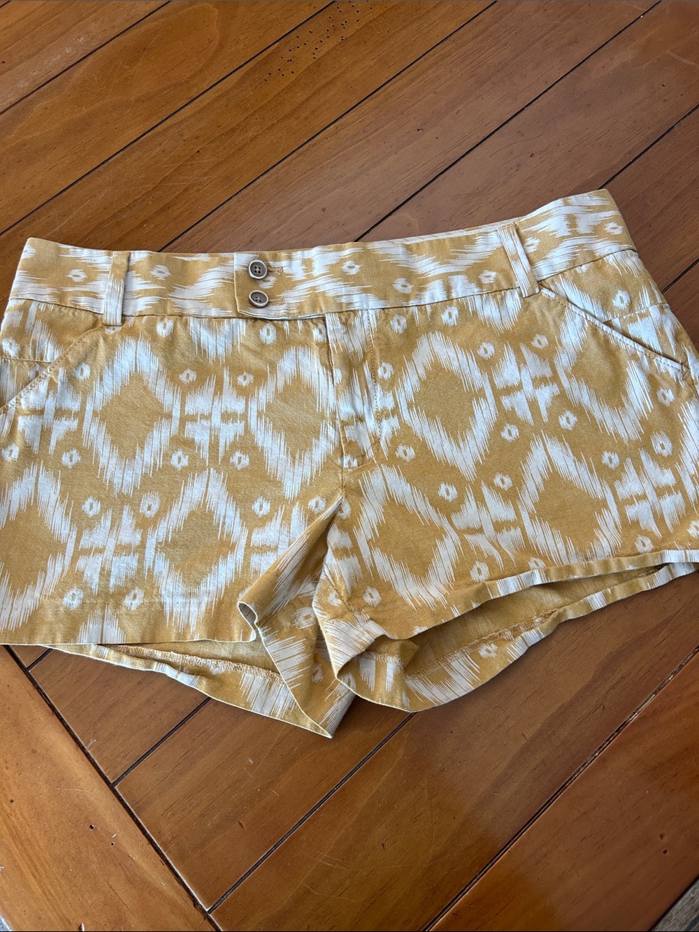 Banana Republic Heritage Mustard Ikat Print Shorts Size 10